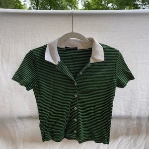 Size Small, Brandy Melville cropped button up